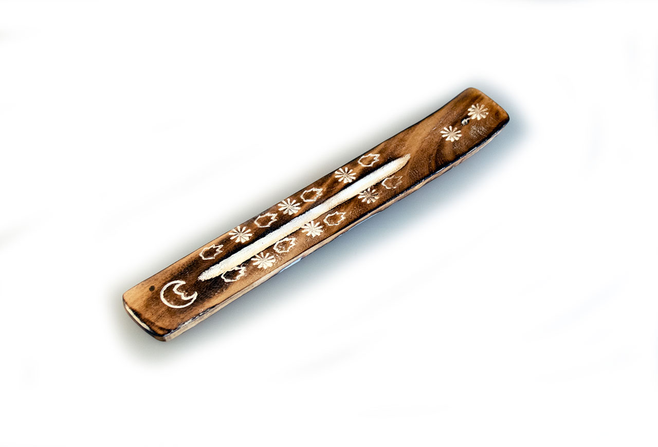 Räucherstäbchenhalter aus Holz weiß verziert Räucherstäbchenhalter aus Holz weiß verziert