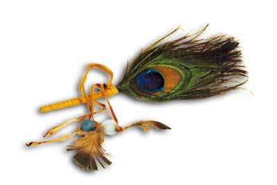 Pfauenfeder 2 - seitig mit Perlhuhn und Goldfasanfedern Pfauenfeder 2 - seitig mit Perlhuhn und Goldfasanfedern